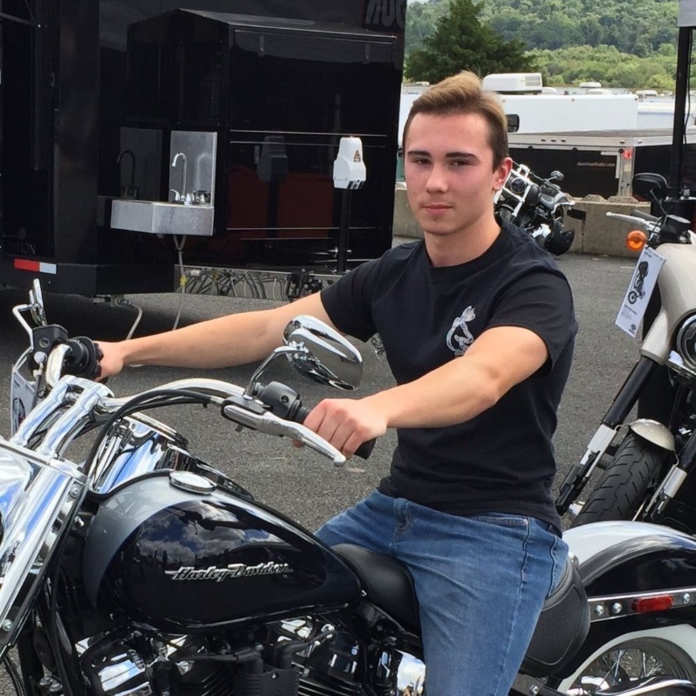 Meet your Posher, Nathan